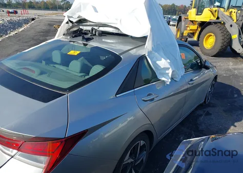 2021 Hyundai Elantra Sel z USA, uszkodzony, nr VIN 5NPLN4AG8MH026825